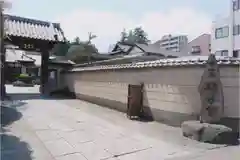 光専寺の山門