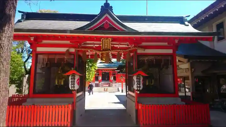 馬橋稲荷神社の山門・神門