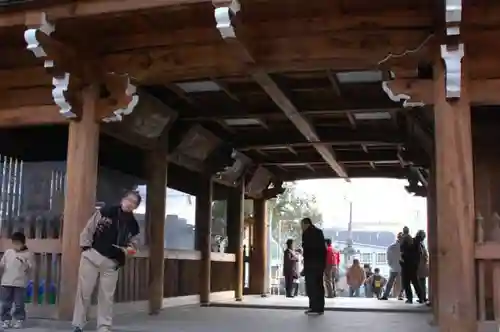 石切劔箭神社の山門