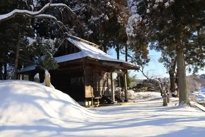 稲荷神社の本殿