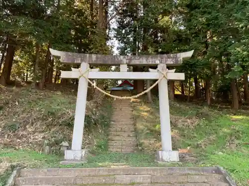 八幡神社の鳥居