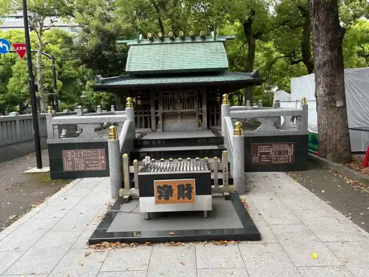 増上寺の{uncategorized: "未分類", other: "その他", undefined: "問題あり", building: "その他建物", grave: "お墓", sacred_gate: "鳥居", guardian: "狛犬", statue: "像", buddha: "仏像", history: "歴史", nature: "自然", garden: "庭園", animal: "動物", pagoda: "塔", temizu: "手水舎", mountain_gate: "山門・神門", sanctuary: "本殿・本堂", subordinate: "末社・摂社", art: "芸術", scenery: "景色", jizo: "地蔵", ema: "絵馬", goshuin: "御朱印", omikuji: "おみくじ", items: "授与品その他", amulet: "お守り", goshuincho: "御朱印帳", eats: "食事", festival: "お祭り", votive_dance: "神楽", shichigosan: "七五三参", wedding: "結婚式", experience: "体験その他", initially: "初詣", around: "周辺", anti_infection: "感染症対策"}
