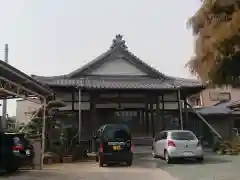 栄安寺の本殿