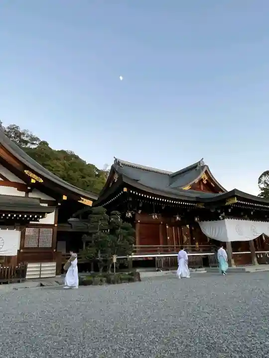 大神神社の{uncategorized: "未分類", other: "その他", undefined: "問題あり", building: "その他建物", grave: "お墓", sacred_gate: "鳥居", guardian: "狛犬", statue: "像", buddha: "仏像", history: "歴史", nature: "自然", garden: "庭園", animal: "動物", pagoda: "塔", temizu: "手水舎", mountain_gate: "山門・神門", sanctuary: "本殿・本堂", subordinate: "末社・摂社", art: "芸術", scenery: "景色", jizo: "地蔵", ema: "絵馬", goshuin: "御朱印", omikuji: "おみくじ", items: "授与品その他", amulet: "お守り", goshuincho: "御朱印帳", eats: "食事", festival: "お祭り", votive_dance: "神楽", shichigosan: "七五三参", wedding: "結婚式", experience: "体験その他", initially: "初詣", around: "周辺", anti_infection: "感染症対策"}