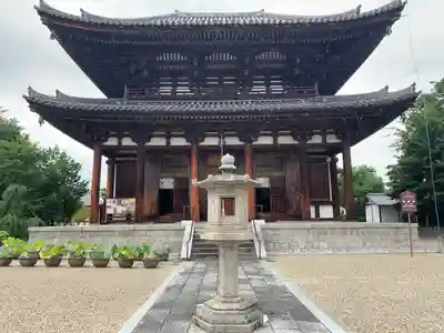 喜光寺の本殿・本堂