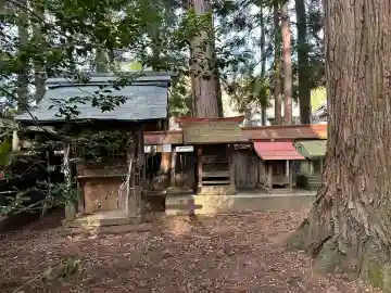 床尾神社の{uncategorized: "未分類", other: "その他", undefined: "問題あり", building: "その他建物", grave: "お墓", sacred_gate: "鳥居", guardian: "狛犬", statue: "像", buddha: "仏像", history: "歴史", nature: "自然", garden: "庭園", animal: "動物", pagoda: "塔", temizu: "手水舎", mountain_gate: "山門・神門", sanctuary: "本殿・本堂", subordinate: "末社・摂社", art: "芸術", scenery: "景色", jizo: "地蔵", ema: "絵馬", goshuin: "御朱印", omikuji: "おみくじ", items: "授与品その他", amulet: "お守り", goshuincho: "御朱印帳", eats: "食事", festival: "お祭り", votive_dance: "神楽", shichigosan: "七五三参", wedding: "結婚式", experience: "体験その他", initially: "初詣", around: "周辺", anti_infection: "感染症対策"}