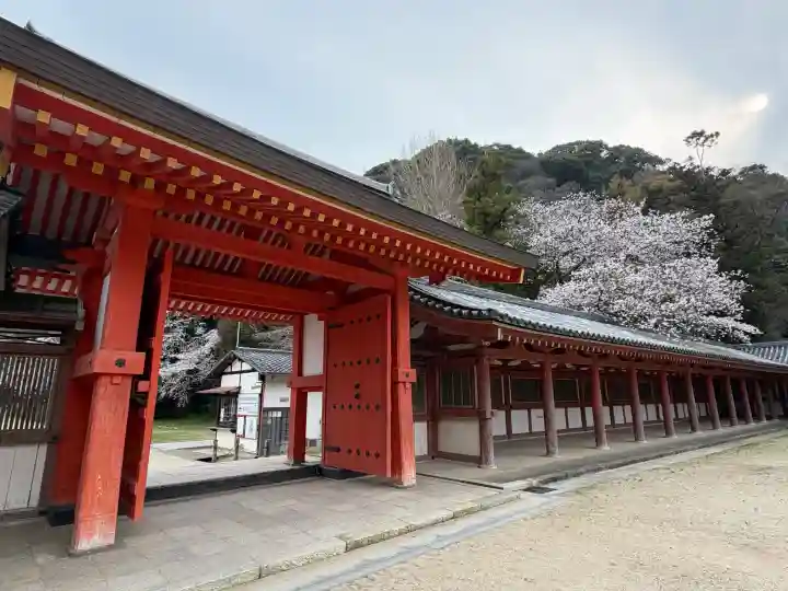 石清水八幡宮の{uncategorized: "未分類", other: "その他", undefined: "問題あり", building: "その他建物", grave: "お墓", sacred_gate: "鳥居", guardian: "狛犬", statue: "像", buddha: "仏像", history: "歴史", nature: "自然", garden: "庭園", animal: "動物", pagoda: "塔", temizu: "手水舎", mountain_gate: "山門・神門", sanctuary: "本殿・本堂", subordinate: "末社・摂社", art: "芸術", scenery: "景色", jizo: "地蔵", ema: "絵馬", goshuin: "御朱印", omikuji: "おみくじ", items: "授与品その他", amulet: "お守り", goshuincho: "御朱印帳", eats: "食事", festival: "お祭り", votive_dance: "神楽", shichigosan: "七五三参", wedding: "結婚式", experience: "体験その他", initially: "初詣", around: "周辺", anti_infection: "感染症対策"}