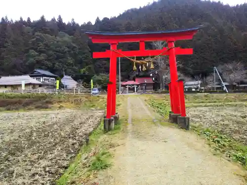 古殿八幡神社の鳥居