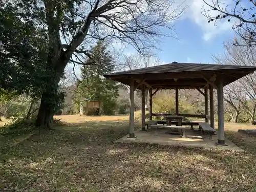 比婆山久米神社(奥の宮)の{uncategorized: "未分類", other: "その他", undefined: "問題あり", building: "その他建物", grave: "お墓", sacred_gate: "鳥居", guardian: "狛犬", statue: "像", buddha: "仏像", history: "歴史", nature: "自然", garden: "庭園", animal: "動物", pagoda: "塔", temizu: "手水舎", mountain_gate: "山門・神門", sanctuary: "本殿・本堂", subordinate: "末社・摂社", art: "芸術", scenery: "景色", jizo: "地蔵", ema: "絵馬", goshuin: "御朱印", omikuji: "おみくじ", items: "授与品その他", amulet: "お守り", goshuincho: "御朱印帳", eats: "食事", festival: "お祭り", votive_dance: "神楽", shichigosan: "七五三参", wedding: "結婚式", experience: "体験その他", initially: "初詣", around: "周辺", anti_infection: "感染症対策"}
