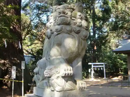 側高神社の狛犬