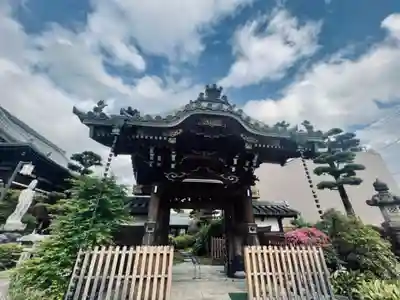常念寺の山門・神門