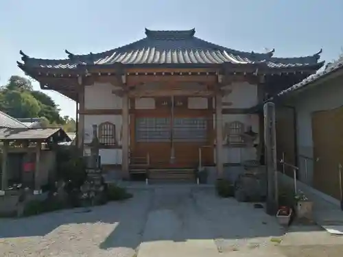 報恩寺の本殿・本堂