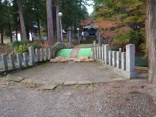 関山神社(新潟県)