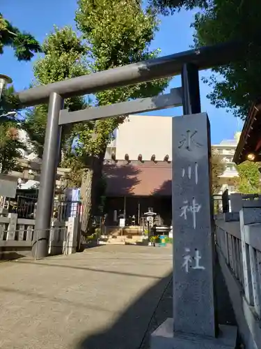高円寺氷川神社の鳥居