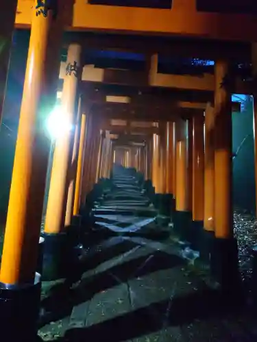 伏見稲荷大社二ノ峰（中之社神蹟・青木大神）(京都府)