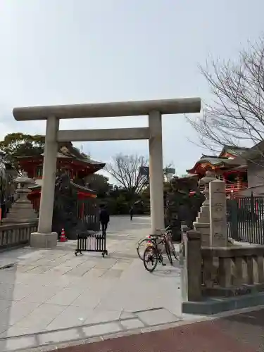 千葉神社の{uncategorized: "未分類", other: "その他", undefined: "問題あり", building: "その他建物", grave: "お墓", sacred_gate: "鳥居", guardian: "狛犬", statue: "像", buddha: "仏像", history: "歴史", nature: "自然", garden: "庭園", animal: "動物", pagoda: "塔", temizu: "手水舎", mountain_gate: "山門・神門", sanctuary: "本殿・本堂", subordinate: "末社・摂社", art: "芸術", scenery: "景色", jizo: "地蔵", ema: "絵馬", goshuin: "御朱印", omikuji: "おみくじ", items: "授与品その他", amulet: "お守り", goshuincho: "御朱印帳", eats: "食事", festival: "お祭り", votive_dance: "神楽", shichigosan: "七五三参", wedding: "結婚式", experience: "体験その他", initially: "初詣", around: "周辺", anti_infection: "感染症対策"}