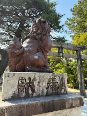 白山神社の{uncategorized: "未分類", other: "その他", undefined: "問題あり", building: "その他建物", grave: "お墓", sacred_gate: "鳥居", guardian: "狛犬", statue: "像", buddha: "仏像", history: "歴史", nature: "自然", garden: "庭園", animal: "動物", pagoda: "塔", temizu: "手水舎", mountain_gate: "山門・神門", sanctuary: "本殿・本堂", subordinate: "末社・摂社", art: "芸術", scenery: "景色", jizo: "地蔵", ema: "絵馬", goshuin: "御朱印", omikuji: "おみくじ", items: "授与品その他", amulet: "お守り", goshuincho: "御朱印帳", eats: "食事", festival: "お祭り", votive_dance: "神楽", shichigosan: "七五三参", wedding: "結婚式", experience: "体験その他", initially: "初詣", around: "周辺", anti_infection: "感染症対策"}