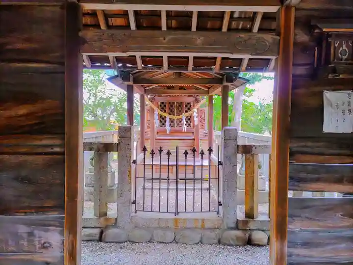 冨士社(片原一色)の本殿・本堂