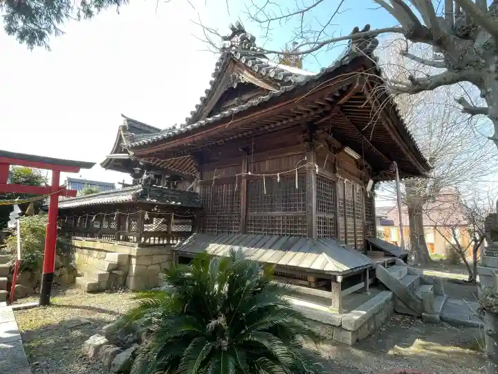 春日神社(飯)の{uncategorized: "未分類", other: "その他", undefined: "問題あり", building: "その他建物", grave: "お墓", sacred_gate: "鳥居", guardian: "狛犬", statue: "像", buddha: "仏像", history: "歴史", nature: "自然", garden: "庭園", animal: "動物", pagoda: "塔", temizu: "手水舎", mountain_gate: "山門・神門", sanctuary: "本殿・本堂", subordinate: "末社・摂社", art: "芸術", scenery: "景色", jizo: "地蔵", ema: "絵馬", goshuin: "御朱印", omikuji: "おみくじ", items: "授与品その他", amulet: "お守り", goshuincho: "御朱印帳", eats: "食事", festival: "お祭り", votive_dance: "神楽", shichigosan: "七五三参", wedding: "結婚式", experience: "体験その他", initially: "初詣", around: "周辺", anti_infection: "感染症対策"}