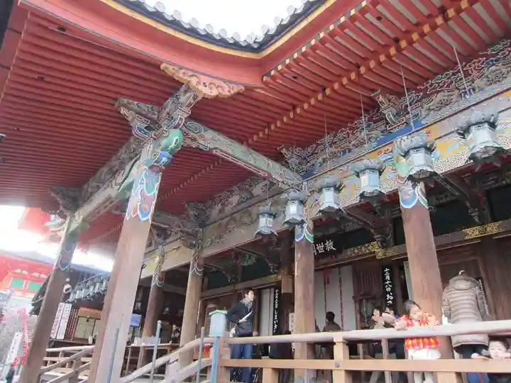 中山寺の本殿・本堂