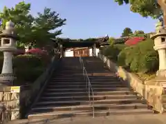 日野誕生院の建物その他