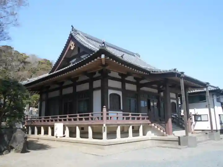 玉蔵院の本殿・本堂