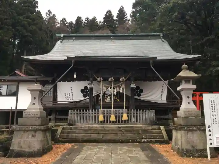 南湖神社の本殿・本堂