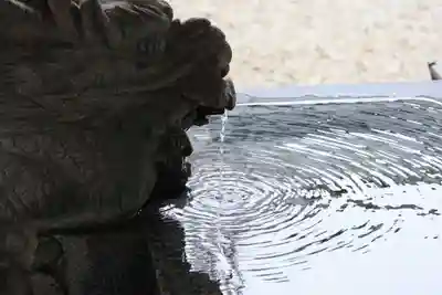滑川神社 - 仕事と子どもの守り神の手水舎