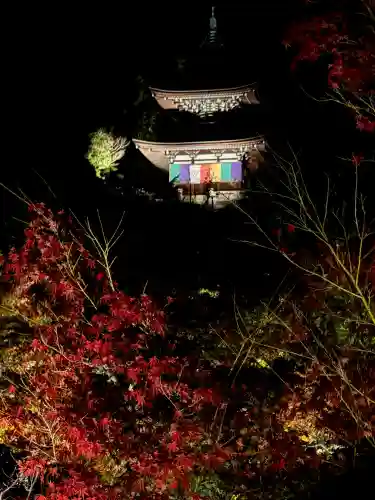 禅林寺（永観堂）の{uncategorized: "未分類", other: "その他", undefined: "問題あり", building: "その他建物", grave: "お墓", sacred_gate: "鳥居", guardian: "狛犬", statue: "像", buddha: "仏像", history: "歴史", nature: "自然", garden: "庭園", animal: "動物", pagoda: "塔", temizu: "手水舎", mountain_gate: "山門・神門", sanctuary: "本殿・本堂", subordinate: "末社・摂社", art: "芸術", scenery: "景色", jizo: "地蔵", ema: "絵馬", goshuin: "御朱印", omikuji: "おみくじ", items: "授与品その他", amulet: "お守り", goshuincho: "御朱印帳", eats: "食事", festival: "お祭り", votive_dance: "神楽", shichigosan: "七五三参", wedding: "結婚式", experience: "体験その他", initially: "初詣", around: "周辺", anti_infection: "感染症対策"}