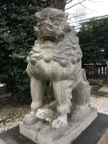 大鳥神社の狛犬