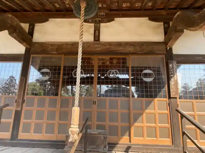 華蔵寺の本殿・本堂