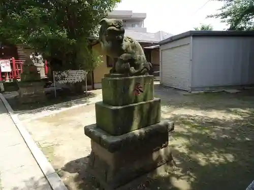 高津諏訪神社の狛犬