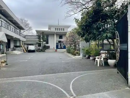 宗善寺の{uncategorized: "未分類", other: "その他", undefined: "問題あり", building: "その他建物", grave: "お墓", sacred_gate: "鳥居", guardian: "狛犬", statue: "像", buddha: "仏像", history: "歴史", nature: "自然", garden: "庭園", animal: "動物", pagoda: "塔", temizu: "手水舎", mountain_gate: "山門・神門", sanctuary: "本殿・本堂", subordinate: "末社・摂社", art: "芸術", scenery: "景色", jizo: "地蔵", ema: "絵馬", goshuin: "御朱印", omikuji: "おみくじ", items: "授与品その他", amulet: "お守り", goshuincho: "御朱印帳", eats: "食事", festival: "お祭り", votive_dance: "神楽", shichigosan: "七五三参", wedding: "結婚式", experience: "体験その他", initially: "初詣", around: "周辺", anti_infection: "感染症対策"}