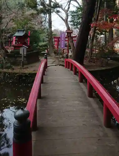 間々田八幡宮の庭園