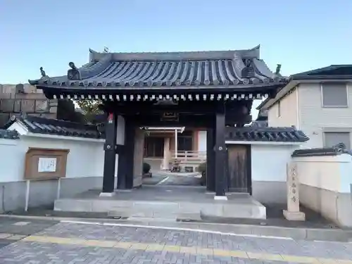 西岸寺の山門