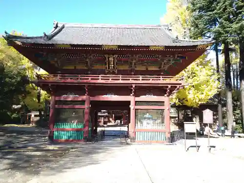 根津神社の山門