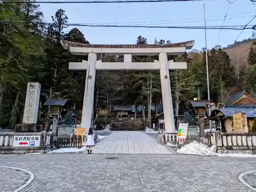 諏訪大社の鳥居