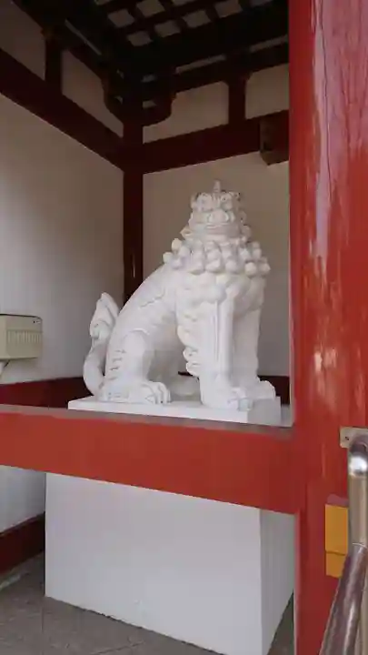 瀧泉寺(目黒不動尊)の狛犬