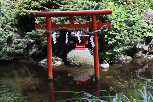 平塚八幡宮の鳥居