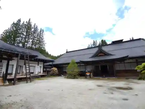 親王院の{uncategorized: "未分類", other: "その他", undefined: "問題あり", building: "その他建物", grave: "お墓", sacred_gate: "鳥居", guardian: "狛犬", statue: "像", buddha: "仏像", history: "歴史", nature: "自然", garden: "庭園", animal: "動物", pagoda: "塔", temizu: "手水舎", mountain_gate: "山門・神門", sanctuary: "本殿・本堂", subordinate: "末社・摂社", art: "芸術", scenery: "景色", jizo: "地蔵", ema: "絵馬", goshuin: "御朱印", omikuji: "おみくじ", items: "授与品その他", amulet: "お守り", goshuincho: "御朱印帳", eats: "食事", festival: "お祭り", votive_dance: "神楽", shichigosan: "七五三参", wedding: "結婚式", experience: "体験その他", initially: "初詣", around: "周辺", anti_infection: "感染症対策"}