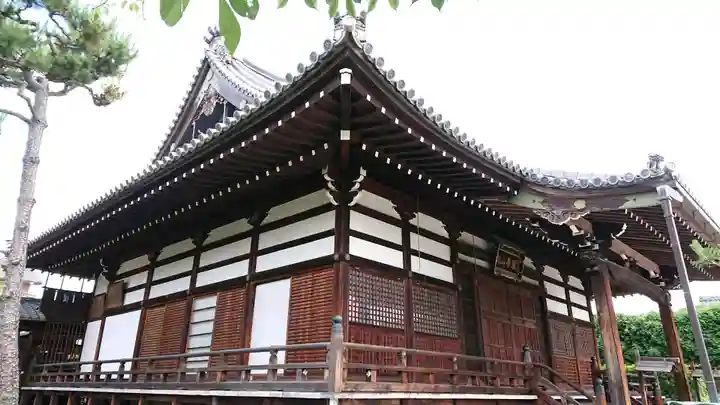 阿弥陀寺の本殿・本堂