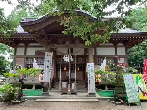 佐麻久嶺神社の本殿・本堂