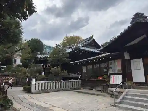 白山神社の{uncategorized: "未分類", other: "その他", undefined: "問題あり", building: "その他建物", grave: "お墓", sacred_gate: "鳥居", guardian: "狛犬", statue: "像", buddha: "仏像", history: "歴史", nature: "自然", garden: "庭園", animal: "動物", pagoda: "塔", temizu: "手水舎", mountain_gate: "山門・神門", sanctuary: "本殿・本堂", subordinate: "末社・摂社", art: "芸術", scenery: "景色", jizo: "地蔵", ema: "絵馬", goshuin: "御朱印", omikuji: "おみくじ", items: "授与品その他", amulet: "お守り", goshuincho: "御朱印帳", eats: "食事", festival: "お祭り", votive_dance: "神楽", shichigosan: "七五三参", wedding: "結婚式", experience: "体験その他", initially: "初詣", around: "周辺", anti_infection: "感染症対策"}