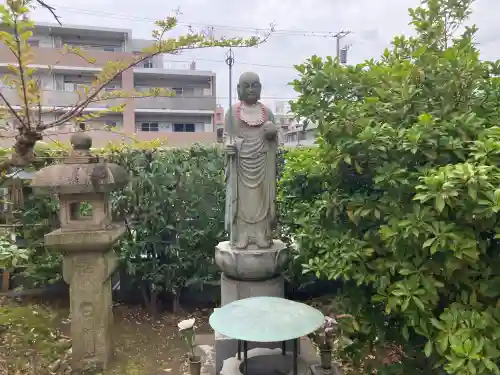 金蔵寺の{uncategorized: "未分類", other: "その他", undefined: "問題あり", building: "その他建物", grave: "お墓", sacred_gate: "鳥居", guardian: "狛犬", statue: "像", buddha: "仏像", history: "歴史", nature: "自然", garden: "庭園", animal: "動物", pagoda: "塔", temizu: "手水舎", mountain_gate: "山門・神門", sanctuary: "本殿・本堂", subordinate: "末社・摂社", art: "芸術", scenery: "景色", jizo: "地蔵", ema: "絵馬", goshuin: "御朱印", omikuji: "おみくじ", items: "授与品その他", amulet: "お守り", goshuincho: "御朱印帳", eats: "食事", festival: "お祭り", votive_dance: "神楽", shichigosan: "七五三参", wedding: "結婚式", experience: "体験その他", initially: "初詣", around: "周辺", anti_infection: "感染症対策"}
