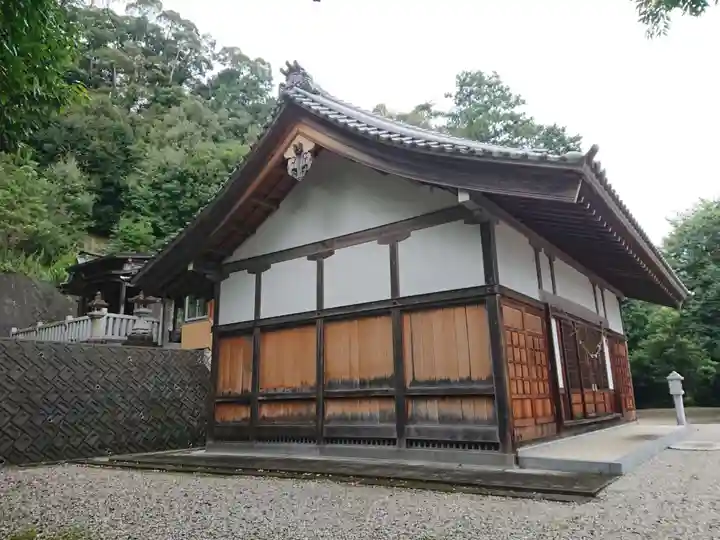 白山神社の本殿・本堂