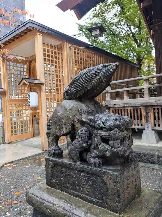 北海道神宮頓宮の狛犬