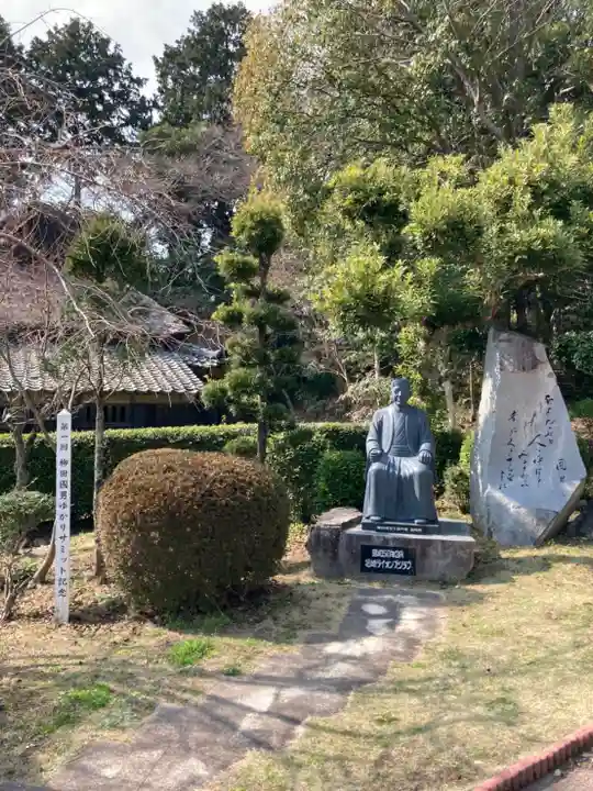 鈴森神社の庭園