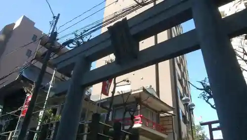 妻戀神社の鳥居