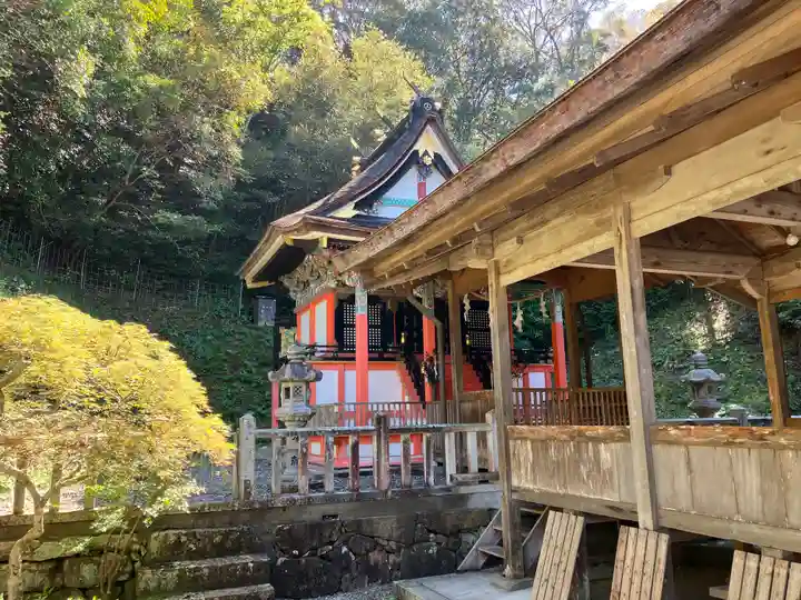 鳴無神社の本殿・本堂