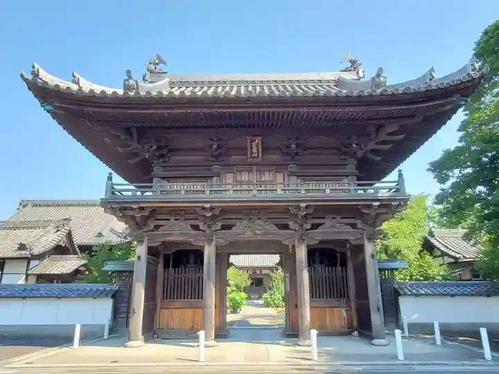 延命寺の山門・神門